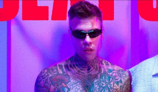 “Polemica inutile, ho chiesto un minuto di silenzio”, Fedez si difende dopo l’evento a Ozieri